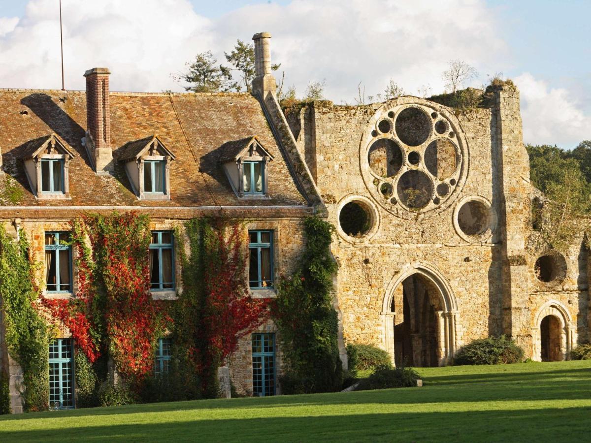 Abbaye des Vaux de Cerney